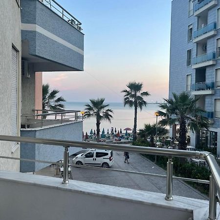 Kokomani 2 Apartamento Durrës Exterior foto