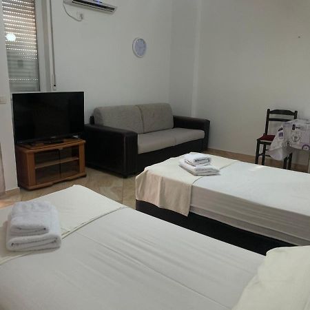 Kokomani 2 Apartamento Durrës Exterior foto