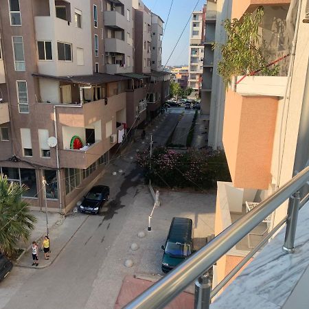 Kokomani 2 Apartamento Durrës Exterior foto