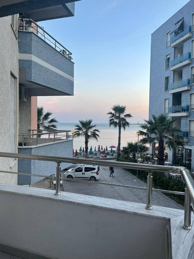 Kokomani 2 Apartamento Durrës Exterior foto